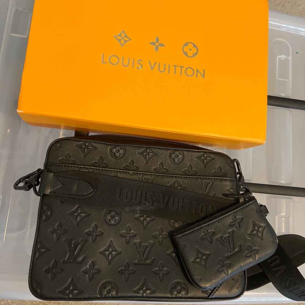 Louis Vuitton crossbody bag